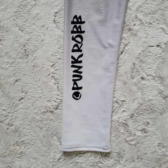 Punk Robb "Wake Up. Be Kind. Repeat" Ombre Gray Leggings Size M - Picture 6 of 13